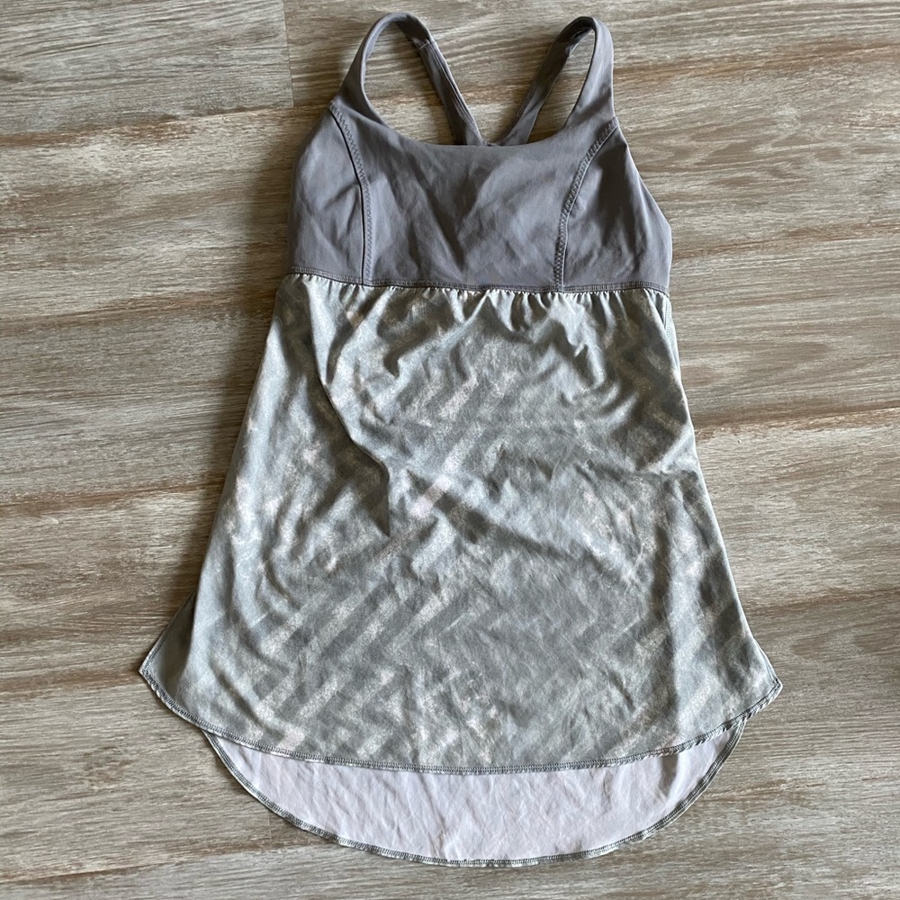Gray and white chevron tank